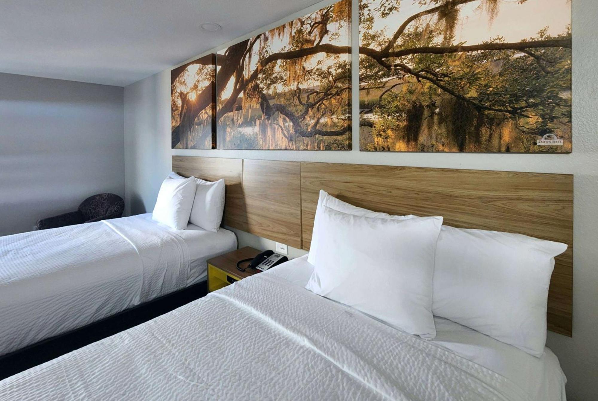 Days Inn By Wyndham Lafayette Scott Extérieur photo